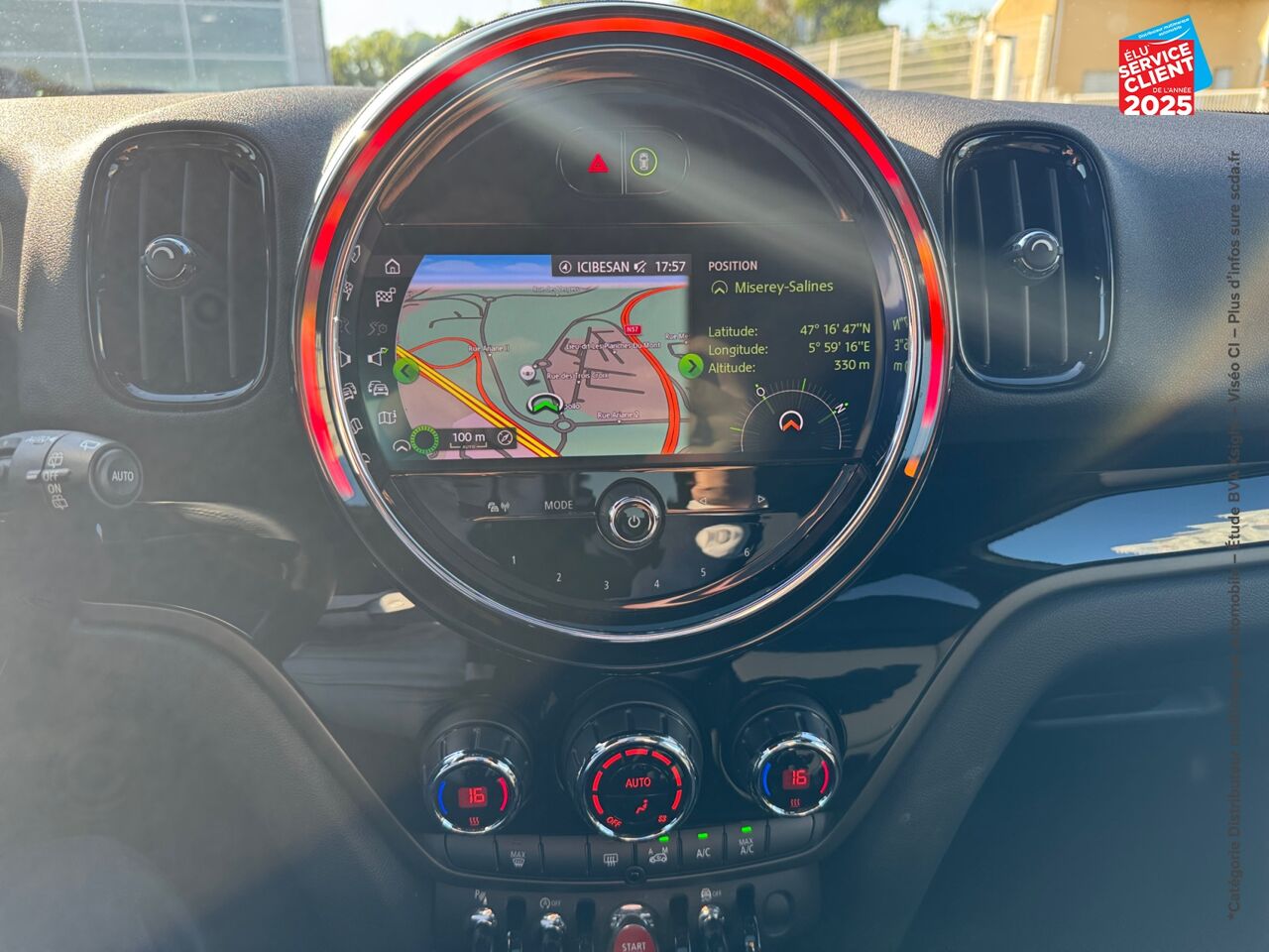Véhicule d'occasion MINI COUNTRYMAN COOPER 136CH NORTHWOOD ALL4 BVA8 TOUVRANT SIEGES CUIR GPS CAMERA chez MINI Besançon
