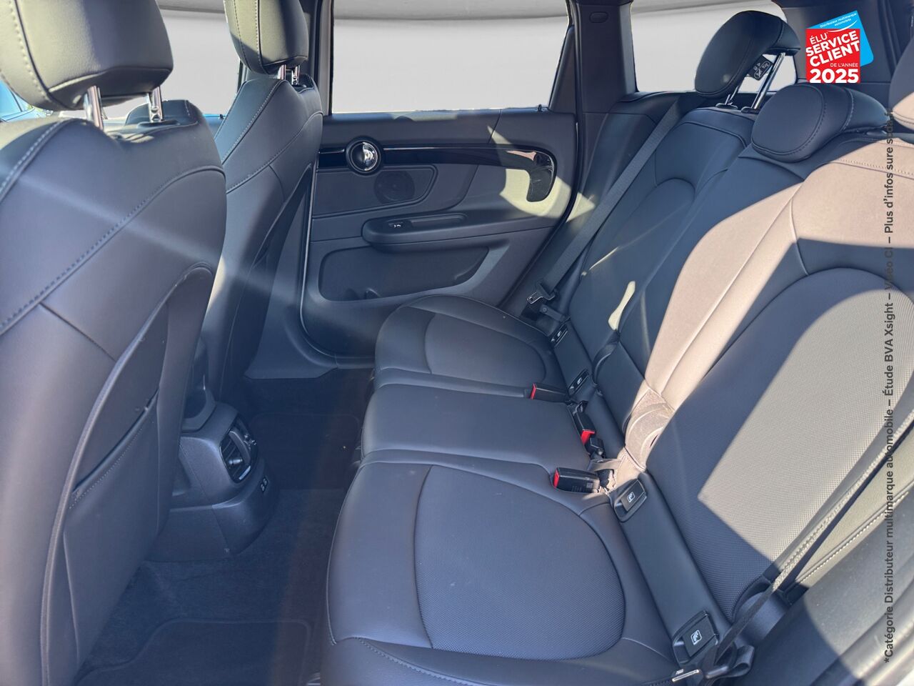 Véhicule d'occasion MINI COUNTRYMAN COOPER 136CH NORTHWOOD ALL4 BVA8 TOUVRANT SIEGES CUIR GPS CAMERA chez MINI Besançon