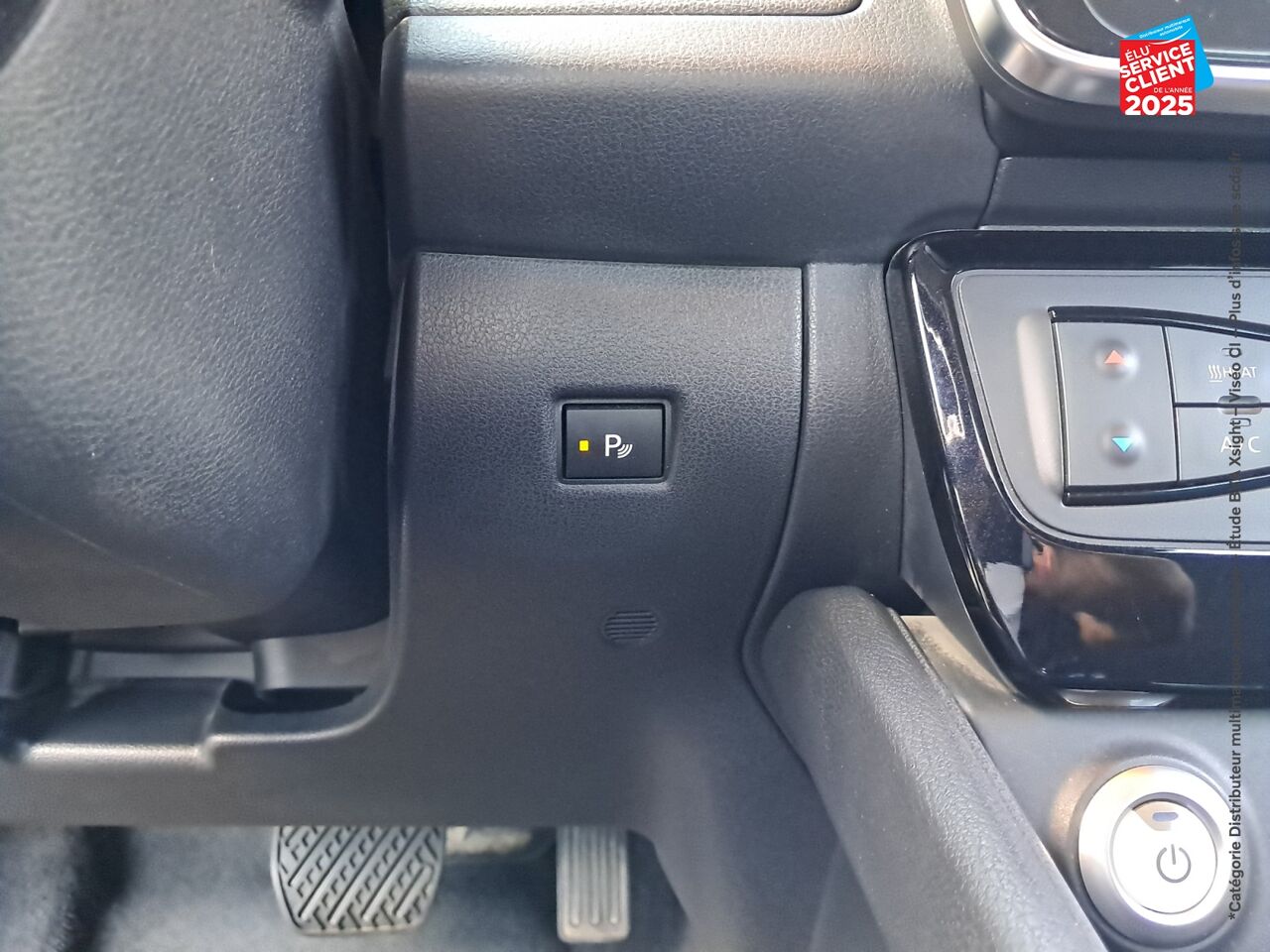 Véhicule d'occasion NISSAN LEAF 150CH 40KWH ACENTA 2018 GPS chez Nissan Qashqai occasion