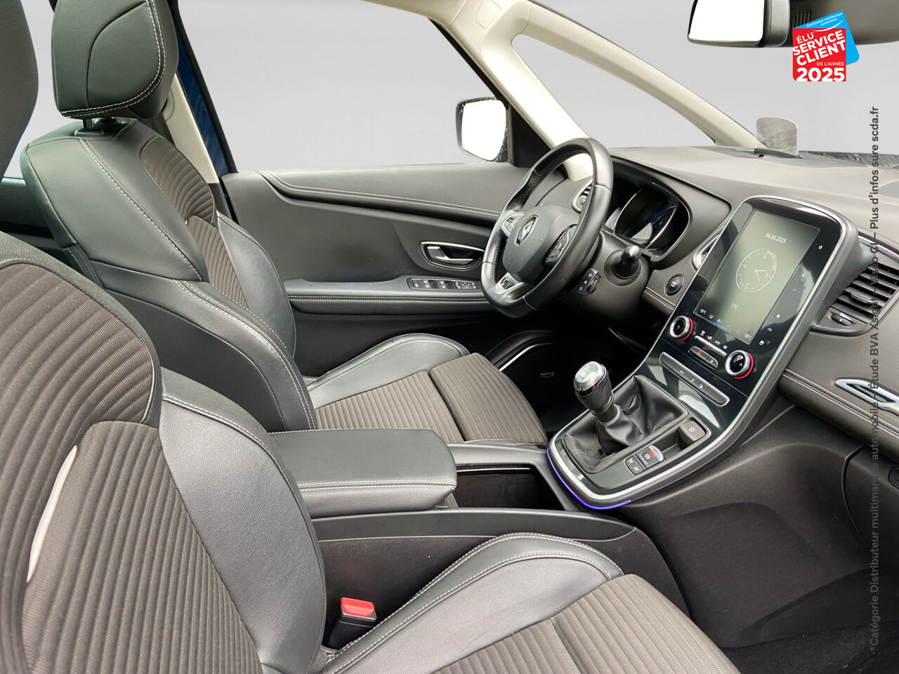Véhicule d'occasion RENAULT SCENIC 1.7 BLUE DCI 150CH INTENS chez Nissan Belfort