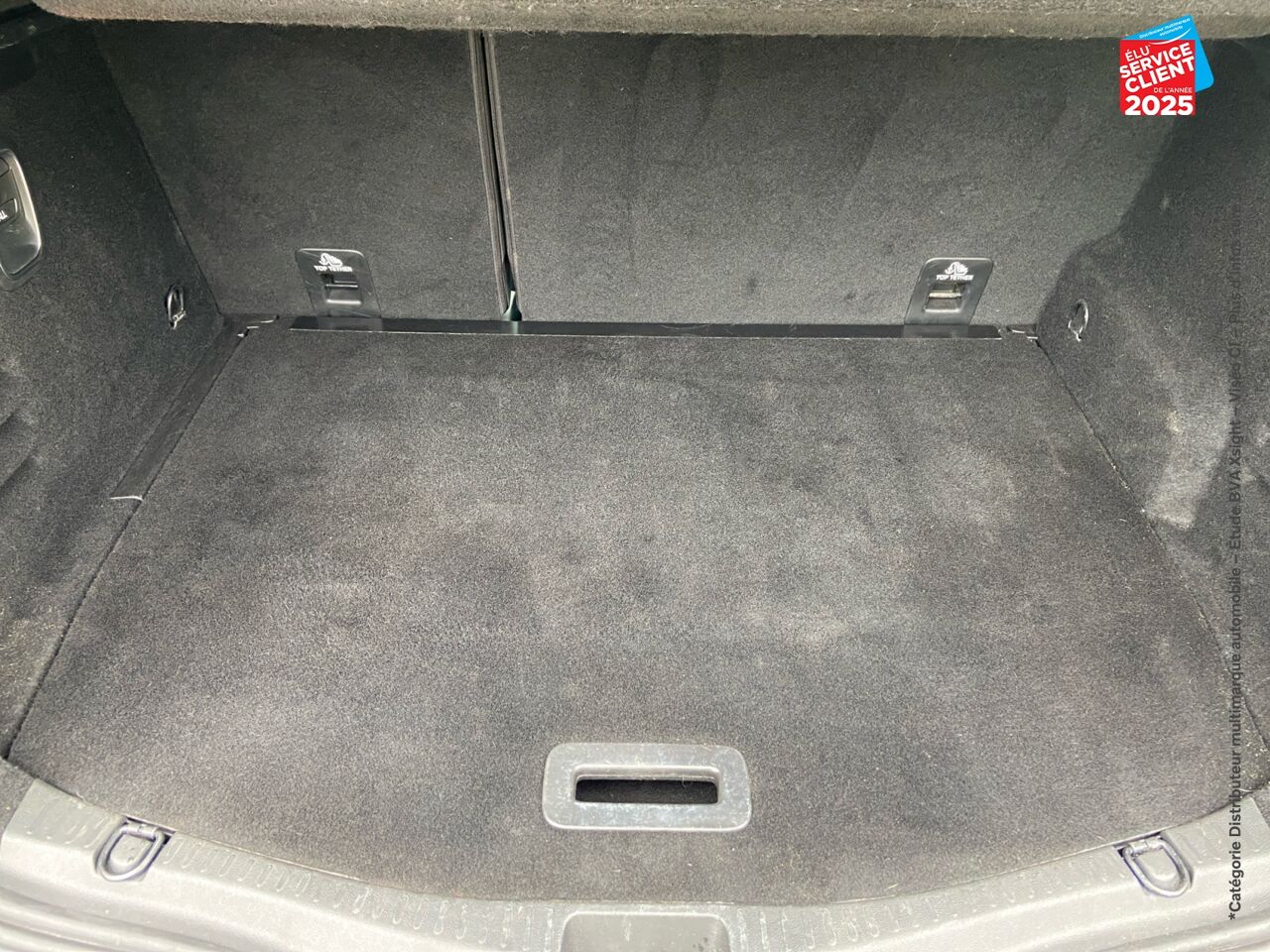 Véhicule d'occasion RENAULT SCENIC 1.7 BLUE DCI 150CH INTENS chez Nissan Belfort