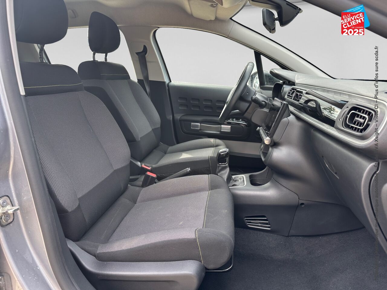 Véhicule d'occasion CITROEN C3 1.2 PURETECH 83CH S/S SHINE GPS RADAR AR chez Toyota Sarreguemines