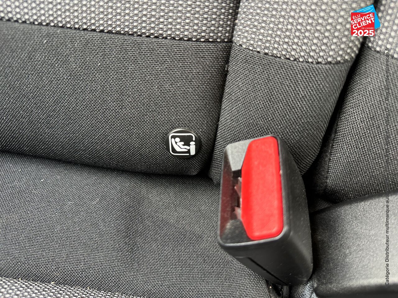 Véhicule d'occasion CITROEN C3 1.2 PURETECH 83CH S/S SHINE GPS RADAR AR chez Toyota Sarreguemines