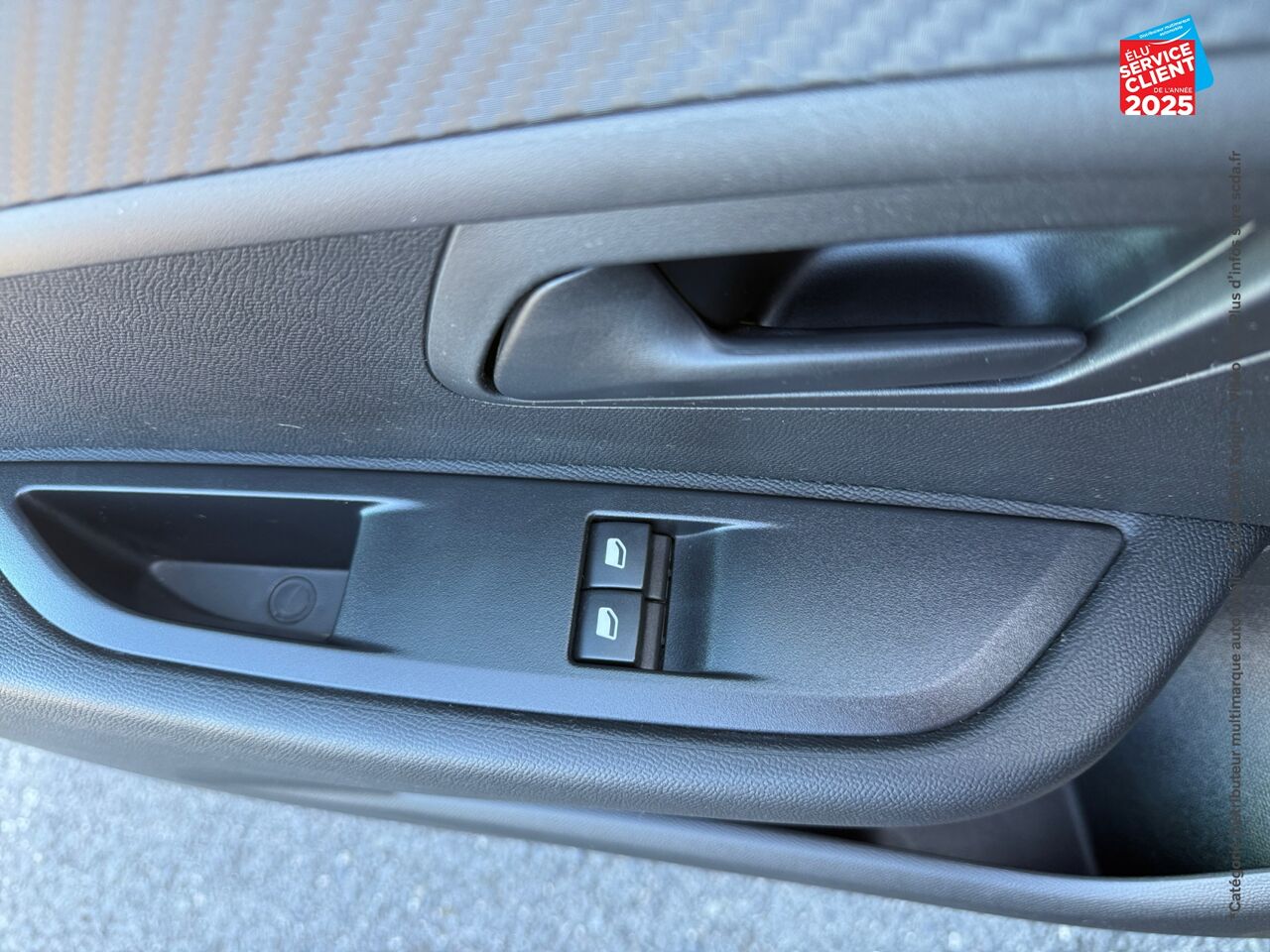 Véhicule d'occasion PEUGEOT 208 1.2 PURETECH 75CH S/S LIKE chez Renault Sélestat