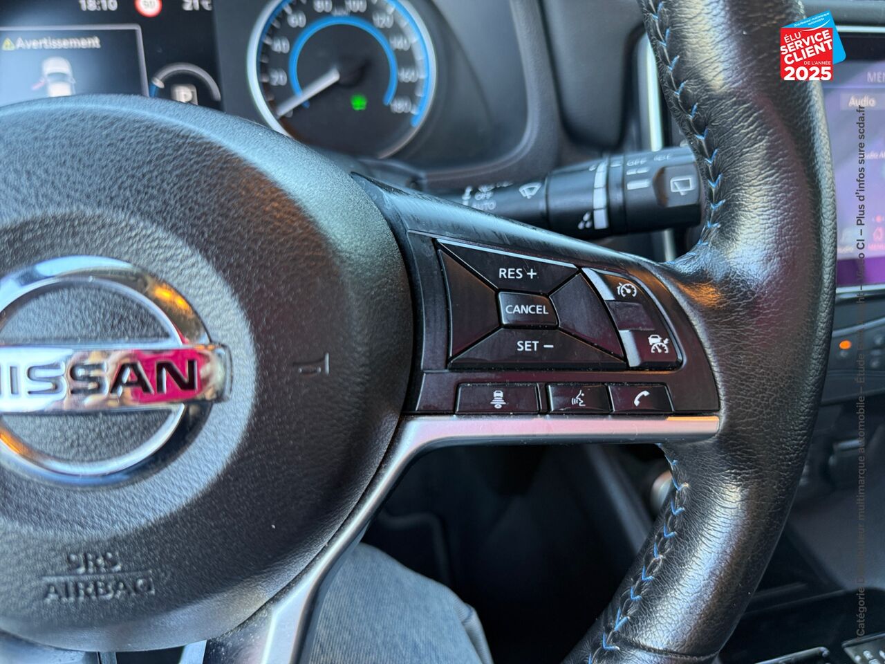 Véhicule d'occasion NISSAN LEAF 150CH 40KWH ACENTA 19.5 SIEGES CHAUF chez Toyota Saint Dizier