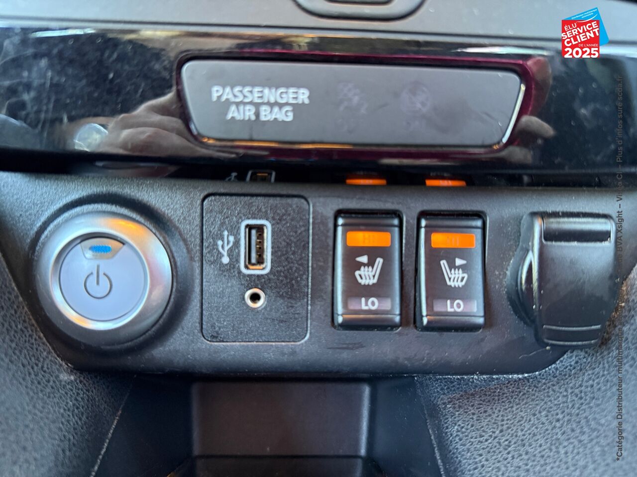 Véhicule d'occasion NISSAN LEAF 150CH 40KWH ACENTA 19.5 SIEGES CHAUF chez Toyota Saint Dizier