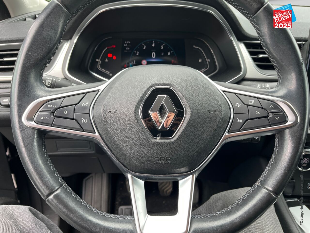 Véhicule d'occasion RENAULT CAPTUR 1.3 TCE 130CH FAP INTENS CAMERA GPS chez Renault Colmar