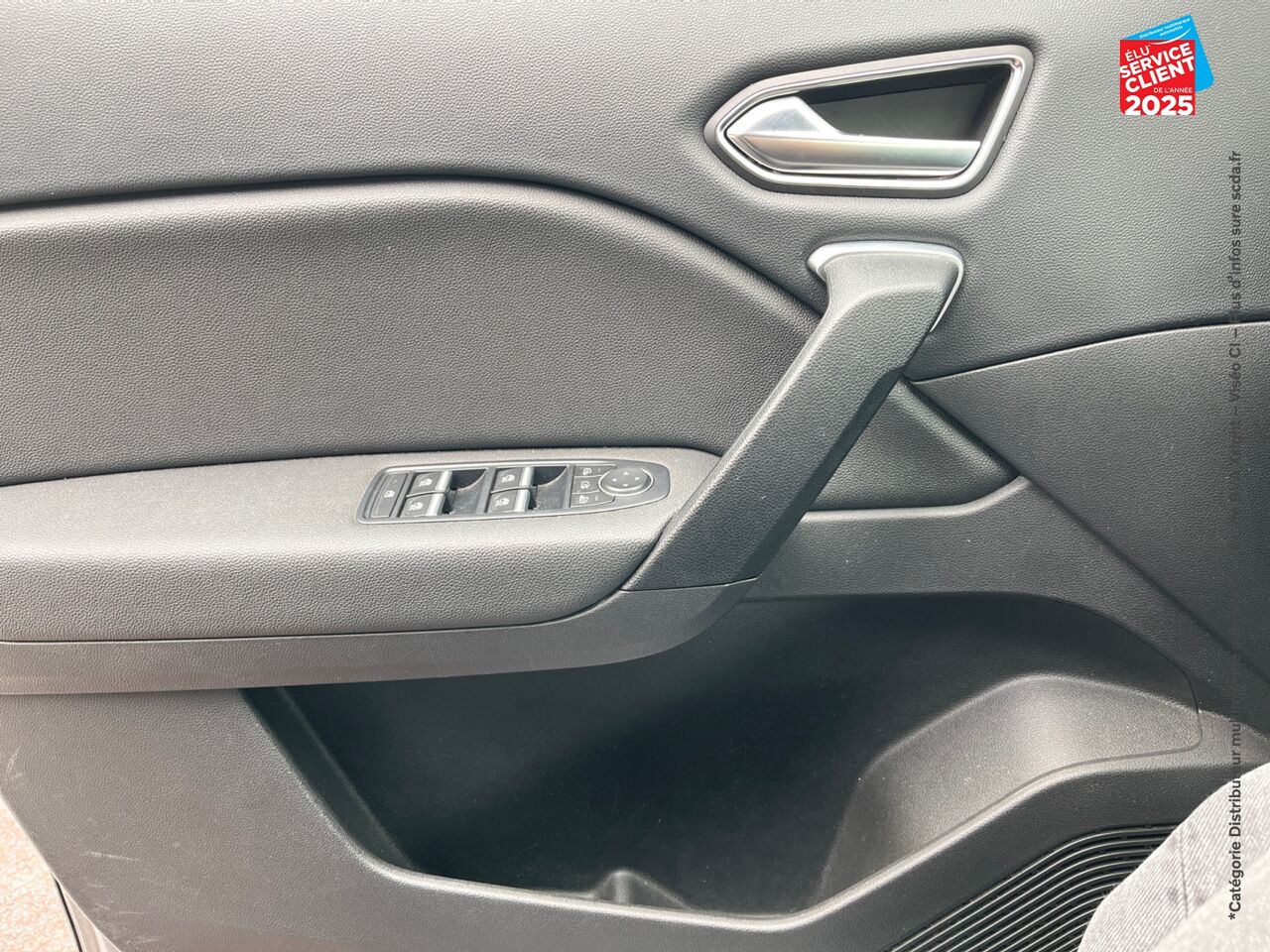 Véhicule d'occasion RENAULT CAPTUR 1.3 TCE 130CH FAP INTENS CAMERA GPS chez Renault Colmar