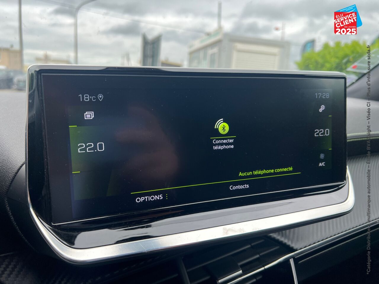 Véhicule d'occasion PEUGEOT 2008 1.2 PURETECH 130CH S/S GT LINE 124G GPS CAMERA CARPLAY chez Opel Metz