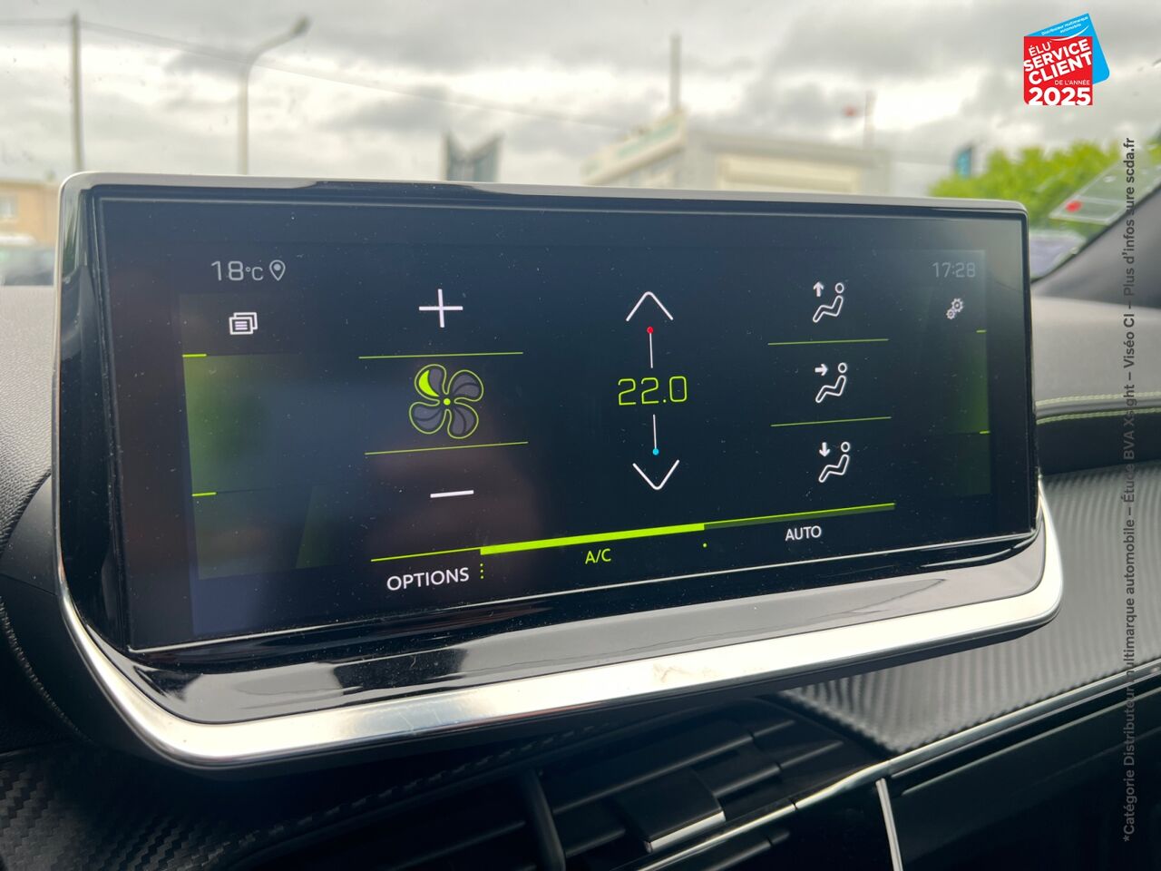 Véhicule d'occasion PEUGEOT 2008 1.2 PURETECH 130CH S/S GT LINE 124G GPS CAMERA CARPLAY chez Opel Metz