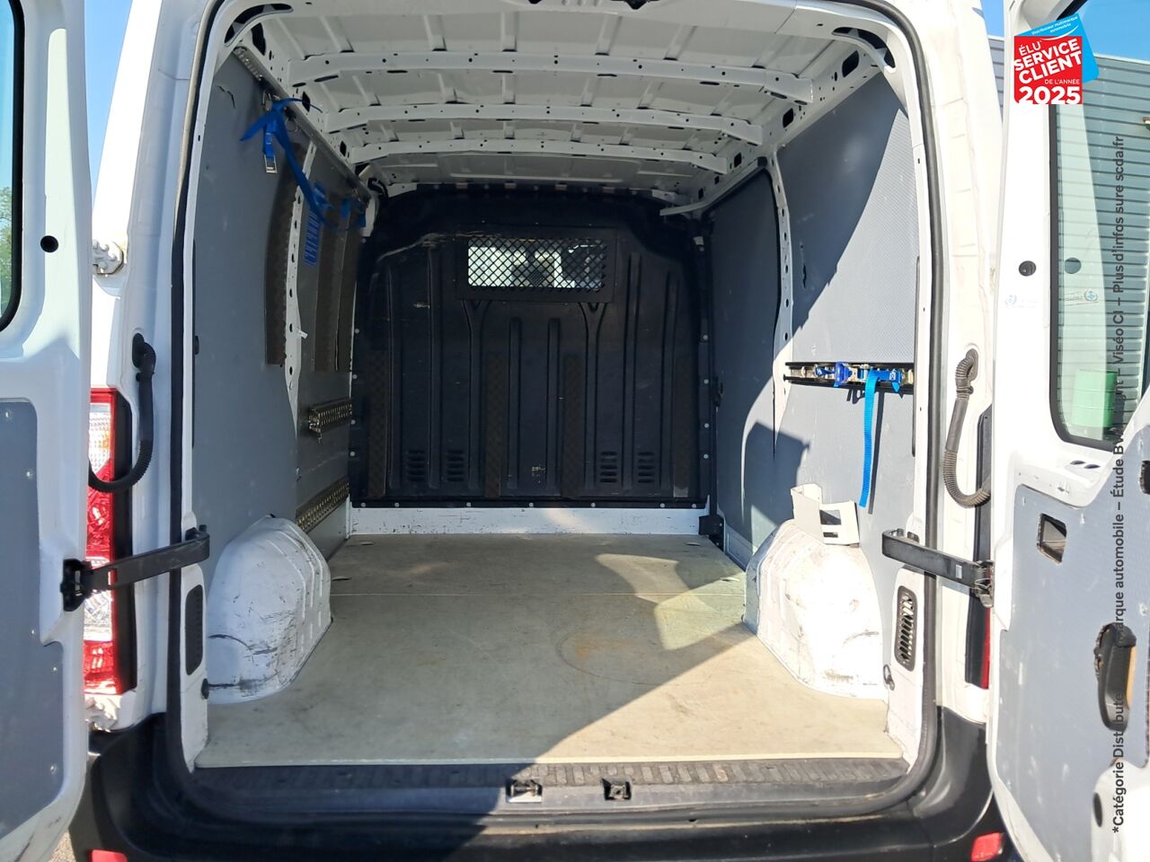Véhicule d'occasion RENAULT MASTER FG F2800 L1H1 2.3 DCI 110CH STOP/START GRAND CONFORT EURO6 chez Primocar