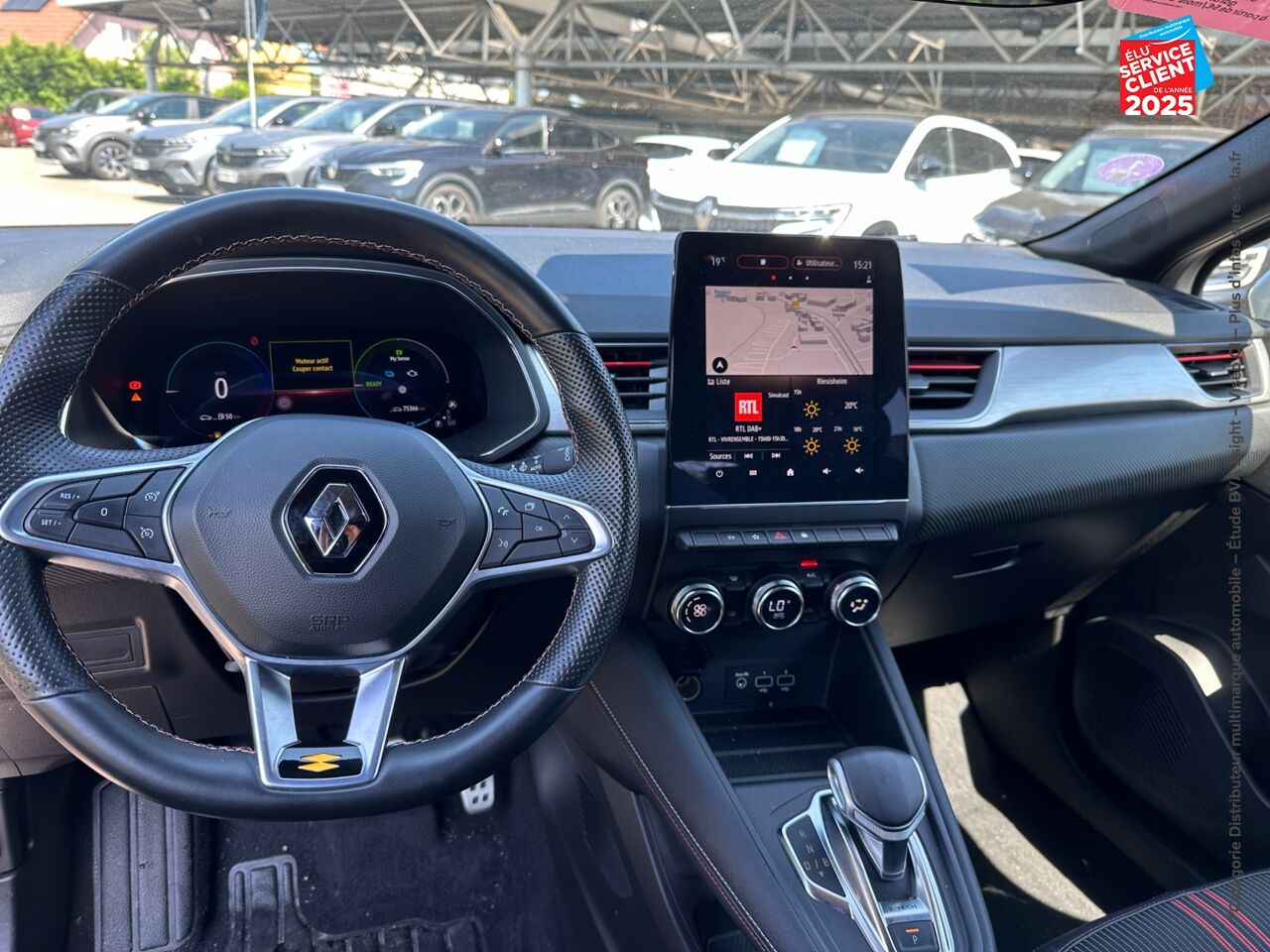 Véhicule d'occasion RENAULT CAPTUR 1.6 E-TECH HYBRIDE 145CH RS LINE CAMERA GPS chez Toyota Thionville