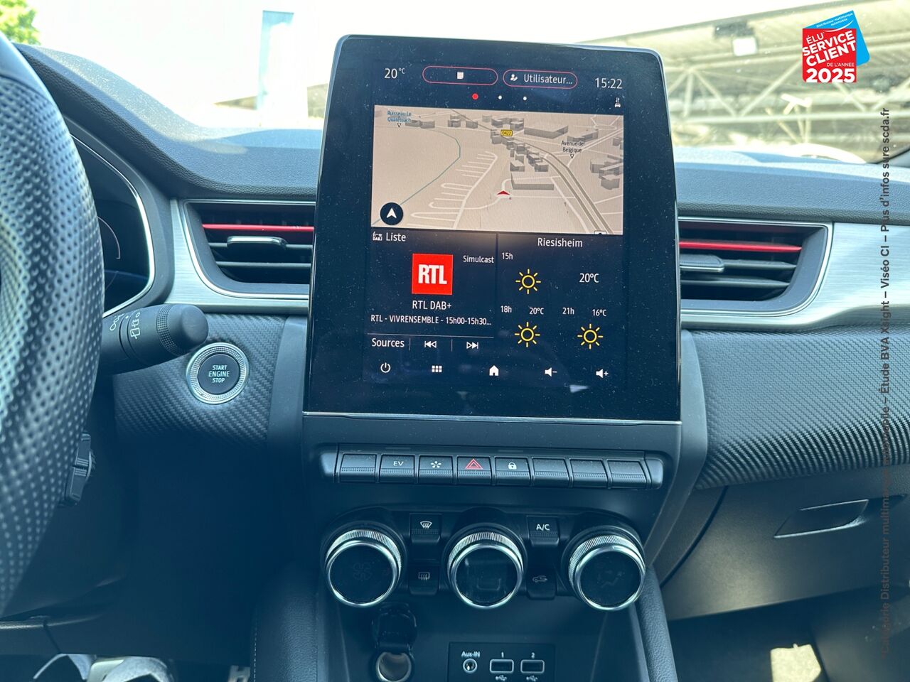 Véhicule d'occasion RENAULT CAPTUR 1.6 E-TECH HYBRIDE 145CH RS LINE CAMERA GPS chez Toyota Thionville