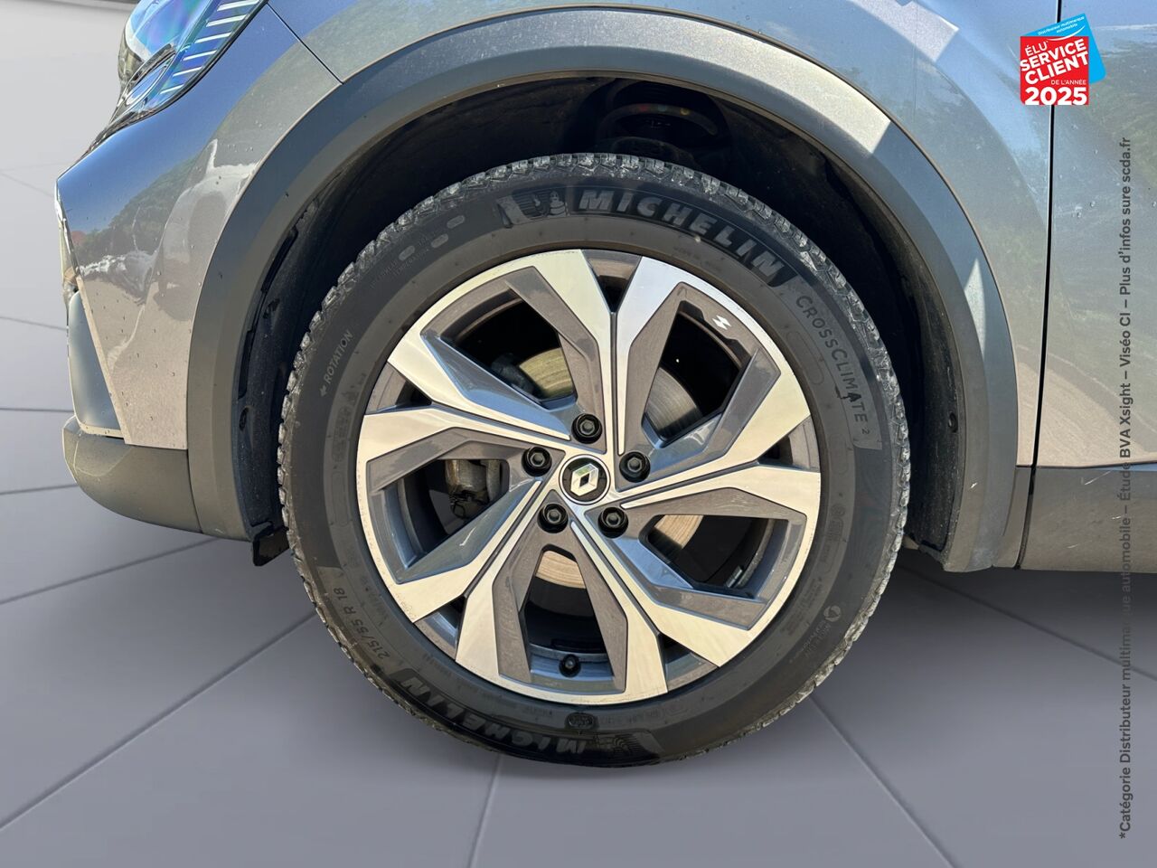 Véhicule d'occasion RENAULT CAPTUR 1.6 E-TECH HYBRIDE 145CH RS LINE CAMERA GPS chez Toyota Thionville