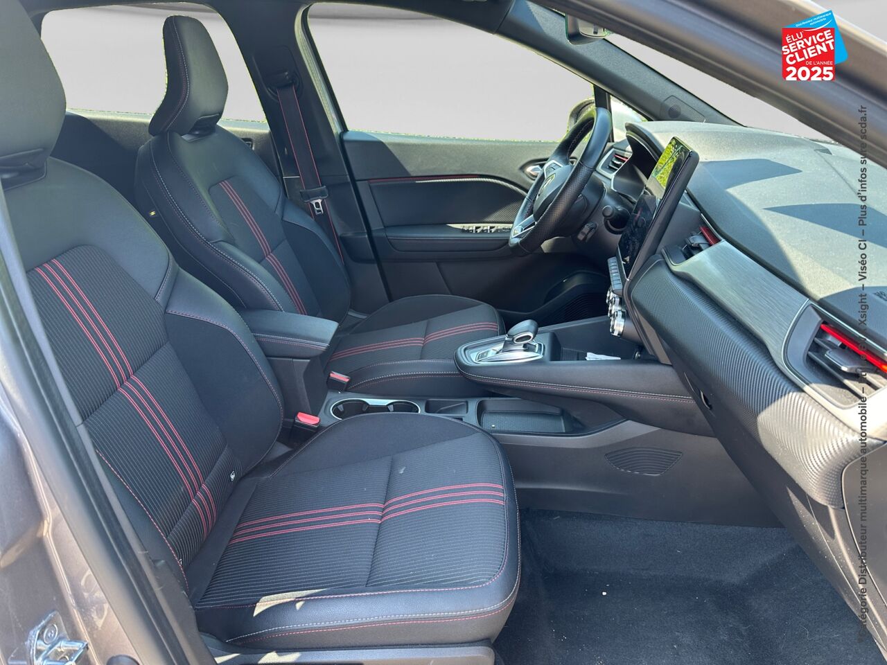 Véhicule d'occasion RENAULT CAPTUR 1.6 E-TECH HYBRIDE 145CH RS LINE CAMERA GPS chez Toyota Thionville