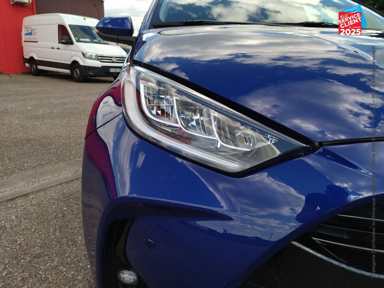 Véhicule d'occasion TOYOTA YARIS 116H DESIGN 5P MY22 CAMERA chez Renault Saint-Louis