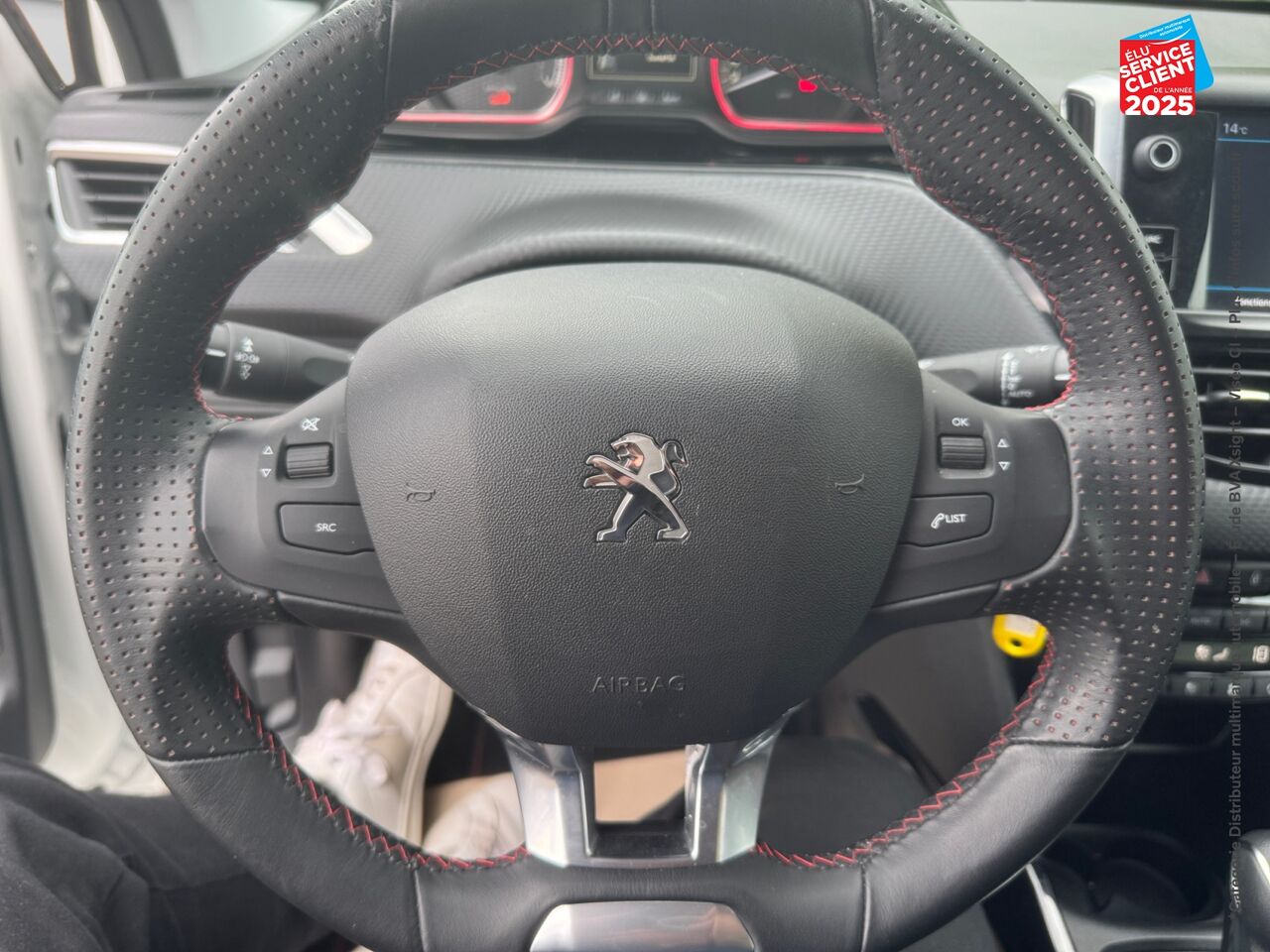 Véhicule d'occasion PEUGEOT 2008 1.2 PURETECH 110CH GT LINE S/S EAT6 CAMERA GPS chez Hyundai Reims
