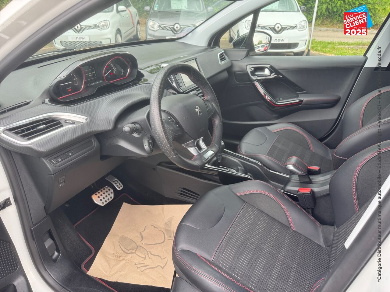 Véhicule d'occasion PEUGEOT 2008 1.2 PURETECH 110CH GT LINE S/S EAT6 CAMERA GPS chez Hyundai Reims