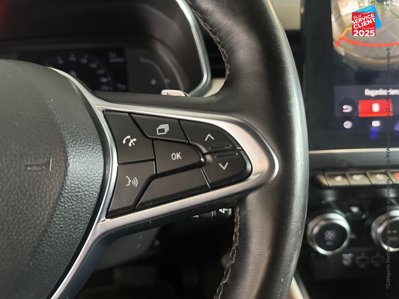 Véhicule d'occasion RENAULT CLIO 1.3 TCE 130CH FAP INITIALE PARIS EDC SIEGES CHAUF/CUIR GPS CAMERA BOSE chez Renault Sélestat