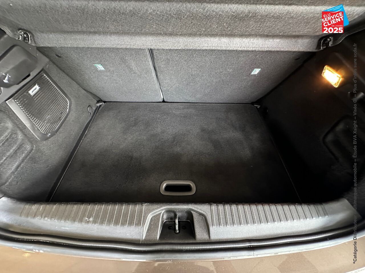 Véhicule d'occasion RENAULT CLIO 1.3 TCE 130CH FAP INITIALE PARIS EDC SIEGES CHAUF/CUIR GPS CAMERA BOSE chez Renault Sélestat