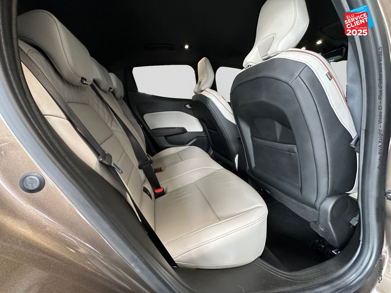 Véhicule d'occasion RENAULT CLIO 1.3 TCE 130CH FAP INITIALE PARIS EDC SIEGES CHAUF/CUIR GPS CAMERA BOSE chez Renault Sélestat