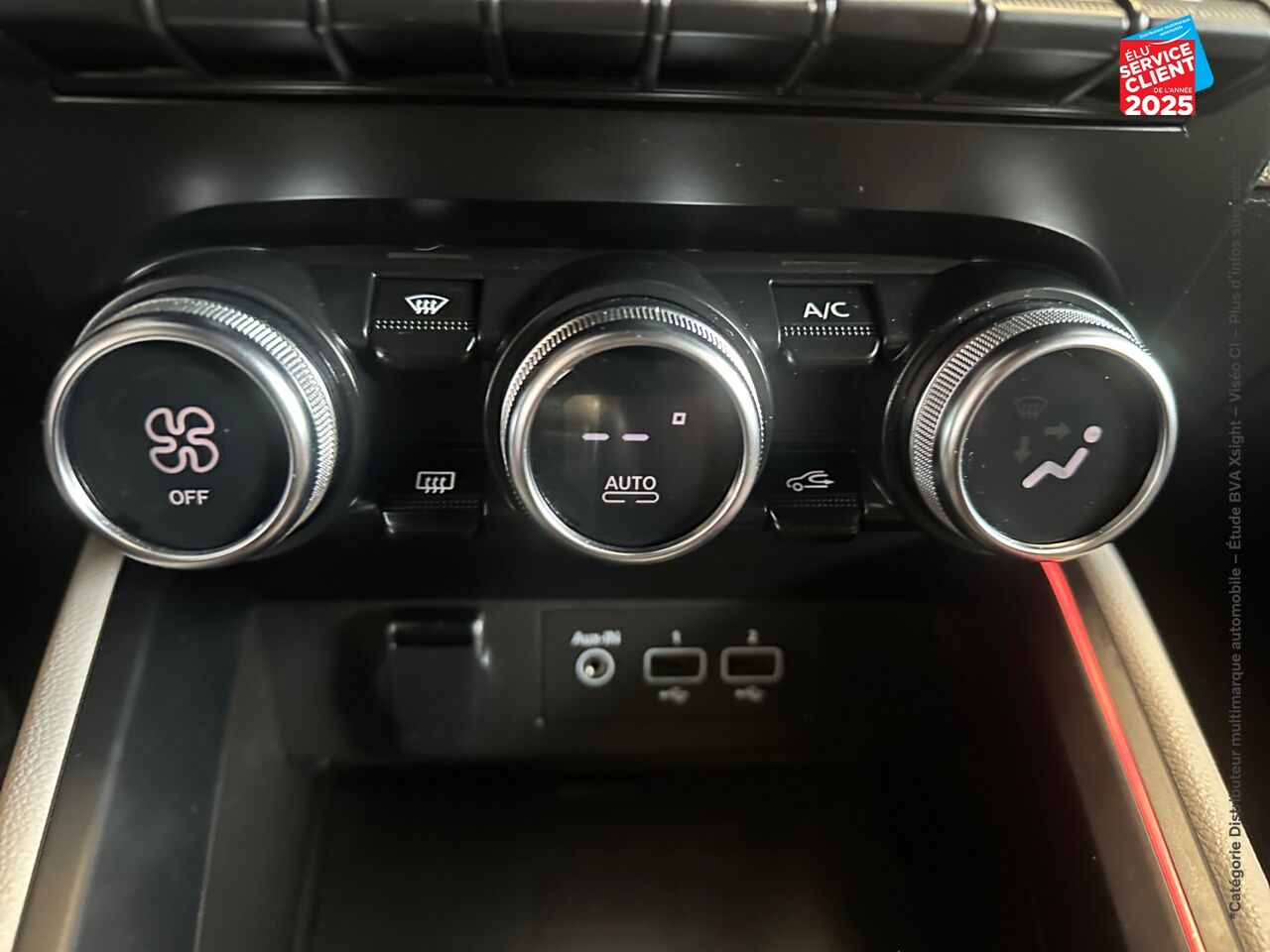 Véhicule d'occasion RENAULT CLIO 1.3 TCE 130CH FAP INITIALE PARIS EDC SIEGES CHAUF/CUIR GPS CAMERA BOSE chez Renault Sélestat