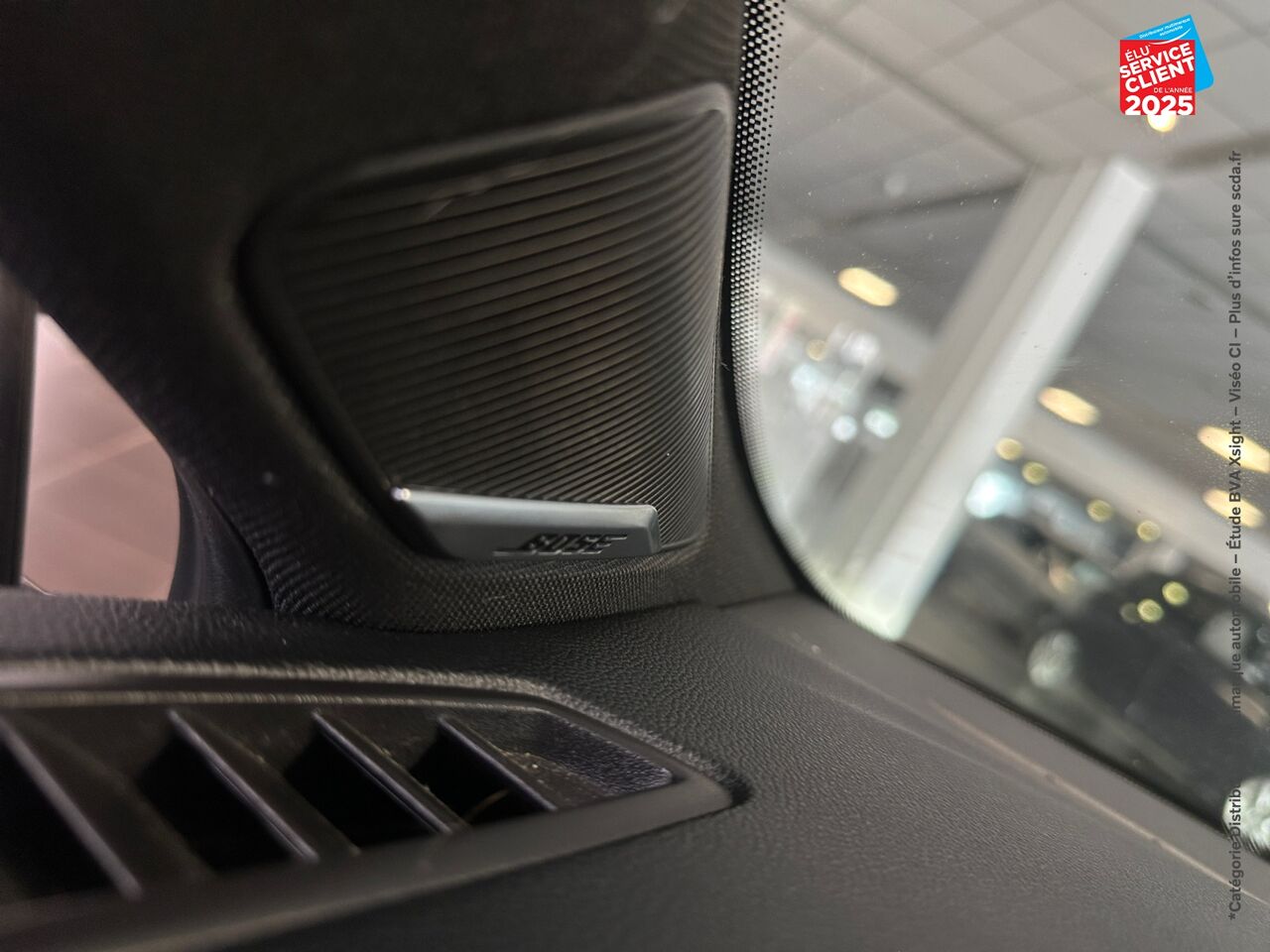 Véhicule d'occasion RENAULT CLIO 1.3 TCE 130CH FAP INITIALE PARIS EDC SIEGES CHAUF/CUIR GPS CAMERA BOSE chez Renault Sélestat