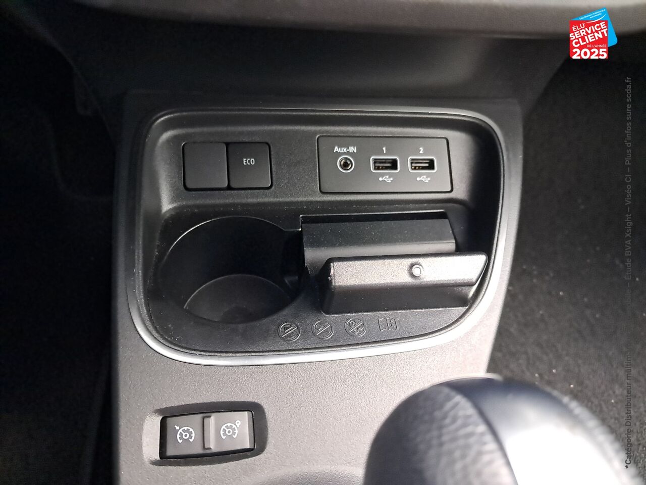 Véhicule d'occasion RENAULT TWINGO E-TECH ELECTRIC URBAN NIGHT R80 ACHAT INTEGRAL chez Opel Nancy