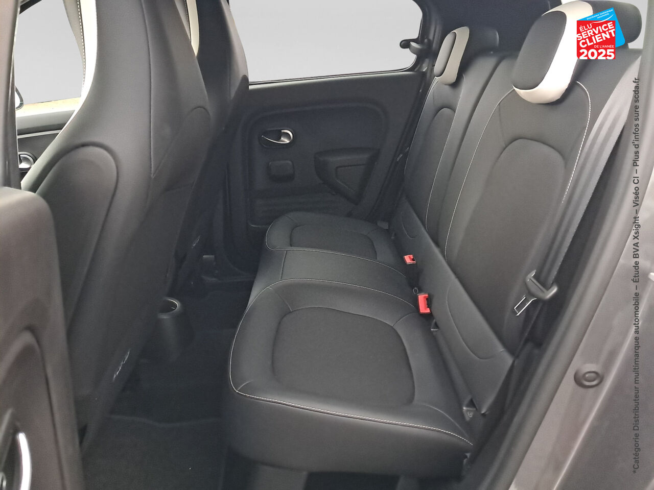 Véhicule d'occasion RENAULT TWINGO E-TECH ELECTRIC URBAN NIGHT R80 ACHAT INTEGRAL chez Opel Nancy