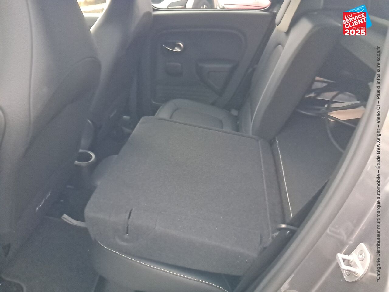 Véhicule d'occasion RENAULT TWINGO E-TECH ELECTRIC URBAN NIGHT R80 ACHAT INTEGRAL chez Opel Nancy