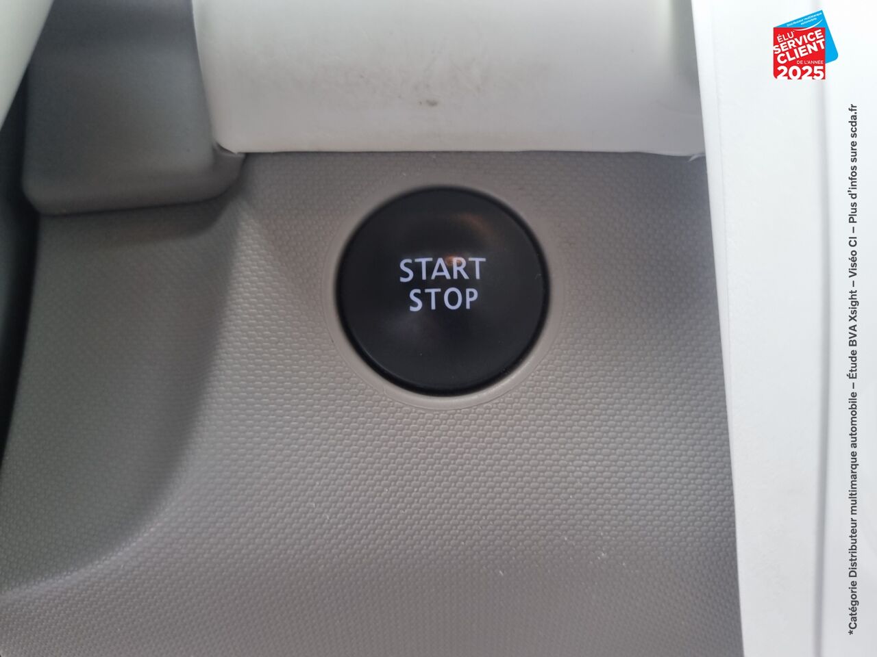 Véhicule d'occasion RENAULT ZOE ZEN CHARGE NORMALE R90 chez BMW Colmar