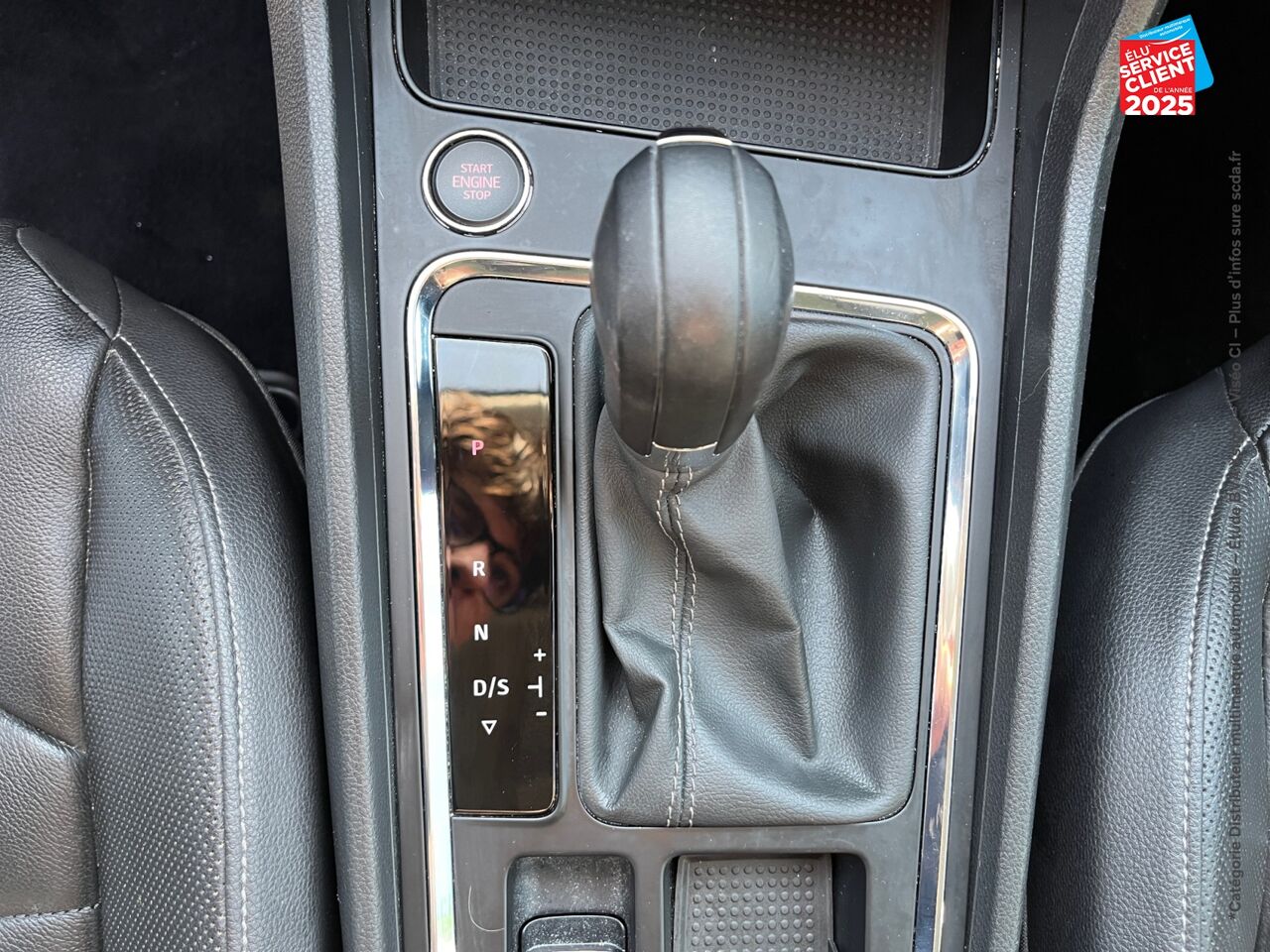 Véhicule d'occasion SEAT ATECA 1.4 ECOTSI 150CH ACT START/STOP STYLE DSG SIEGES CHAUF CAMERA chez Toyota Saint Dizier