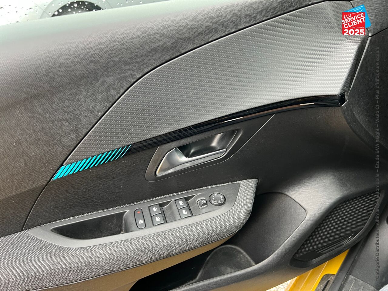 Véhicule d'occasion PEUGEOT 208 1.2 PURETECH 100CH S/S STYLE chez Renault Saint-Louis