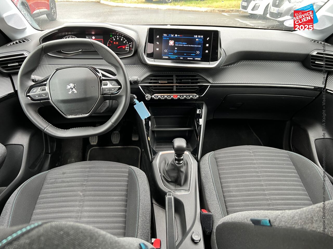 Véhicule d'occasion PEUGEOT 208 1.2 PURETECH 100CH S/S STYLE chez Renault Saint-Louis