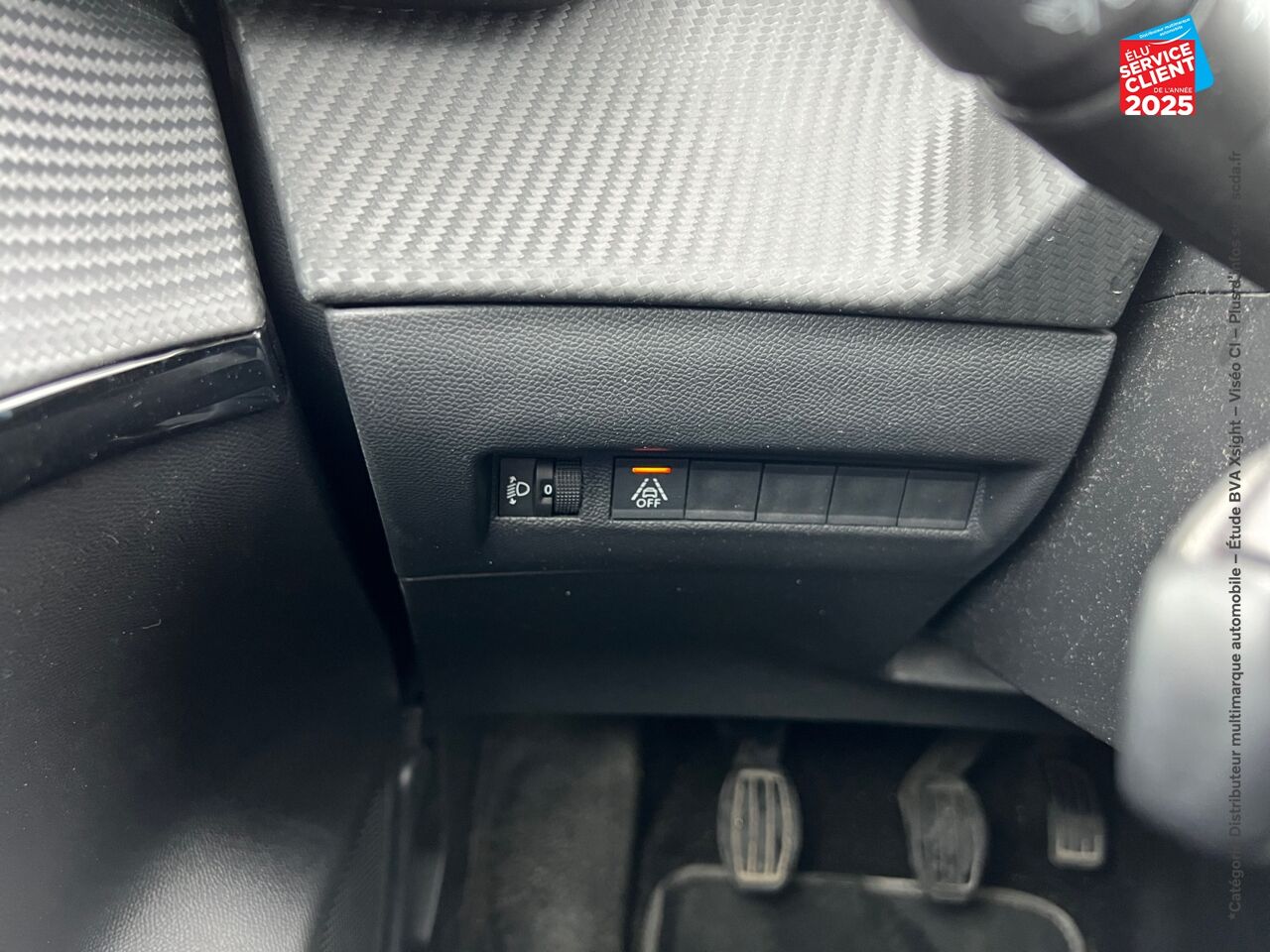 Véhicule d'occasion PEUGEOT 208 1.2 PURETECH 100CH S/S STYLE chez Renault Saint-Louis