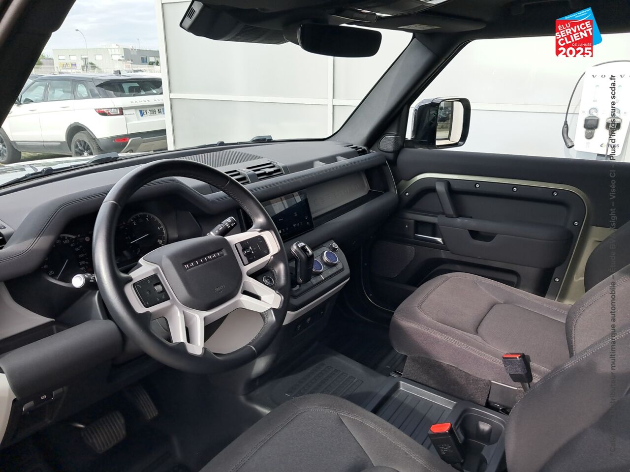 Véhicule d'occasion LAND-ROVER DEFENDER 90 3.0 D250 HARD TOP chez Toyota Thionville