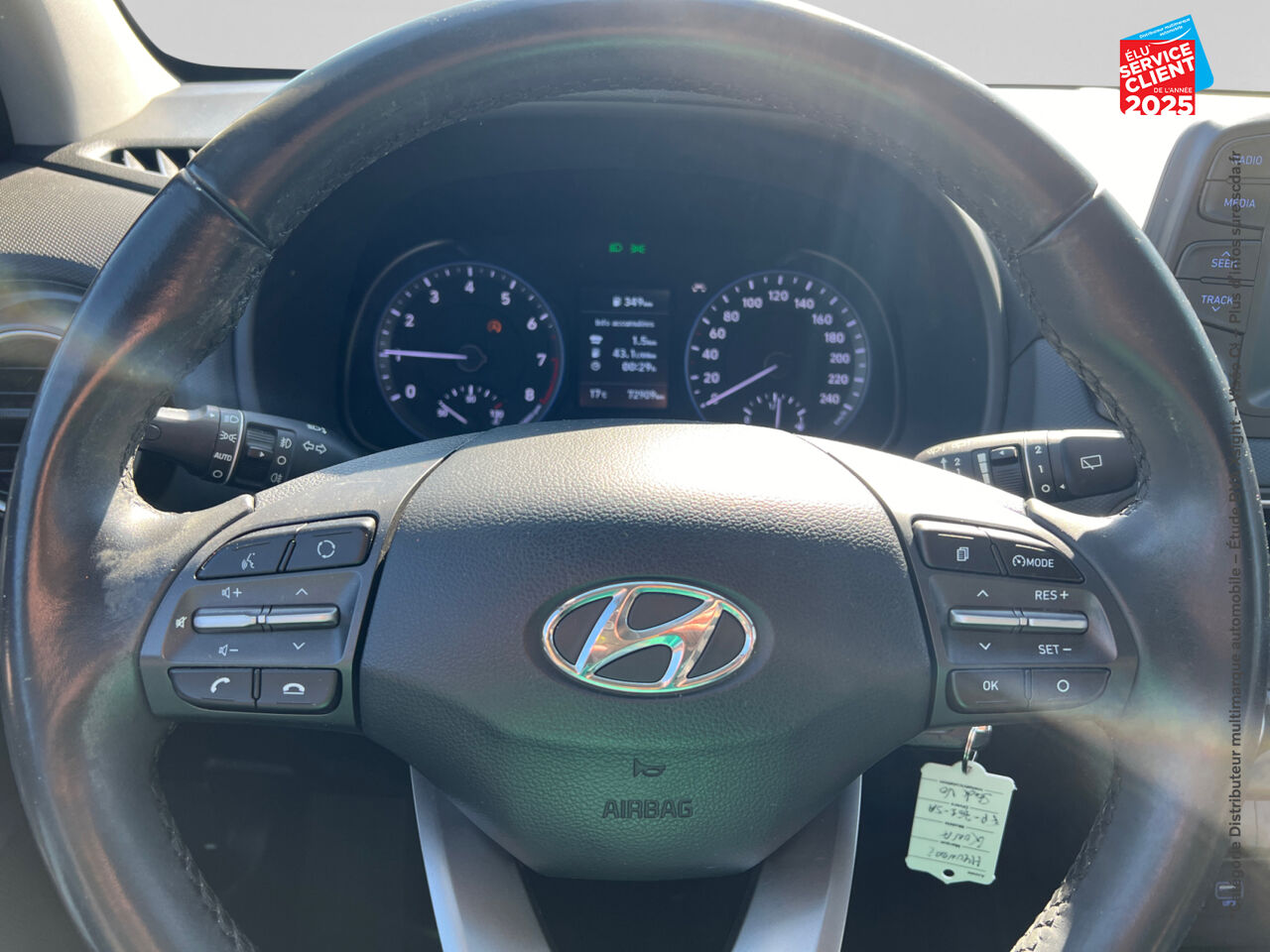 Véhicule d'occasion HYUNDAI KONA 1.0 T-GDI 120CH FAP INTUITIVE CAMERA CARPLAY chez Hyundai Epernay