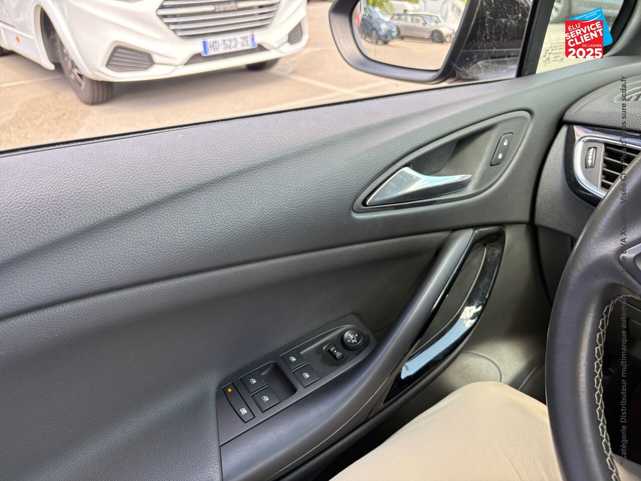 Véhicule d'occasion OPEL ASTRA 1.4 TURBO 145CH ELEGANCE BUSINESS CVT 8CV chez Hyundai Reims