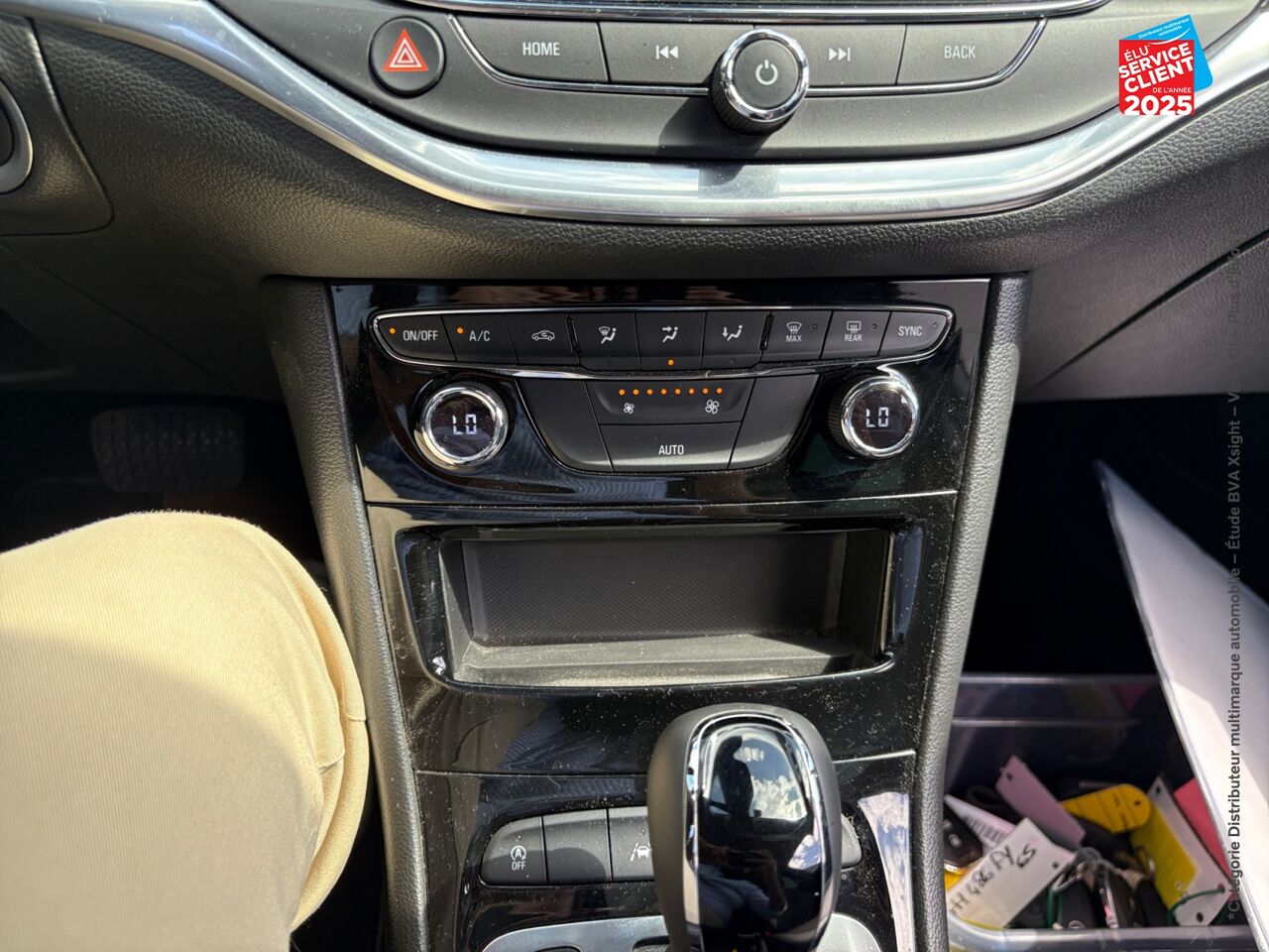 Véhicule d'occasion OPEL ASTRA 1.4 TURBO 145CH ELEGANCE BUSINESS CVT 8CV chez Hyundai Reims