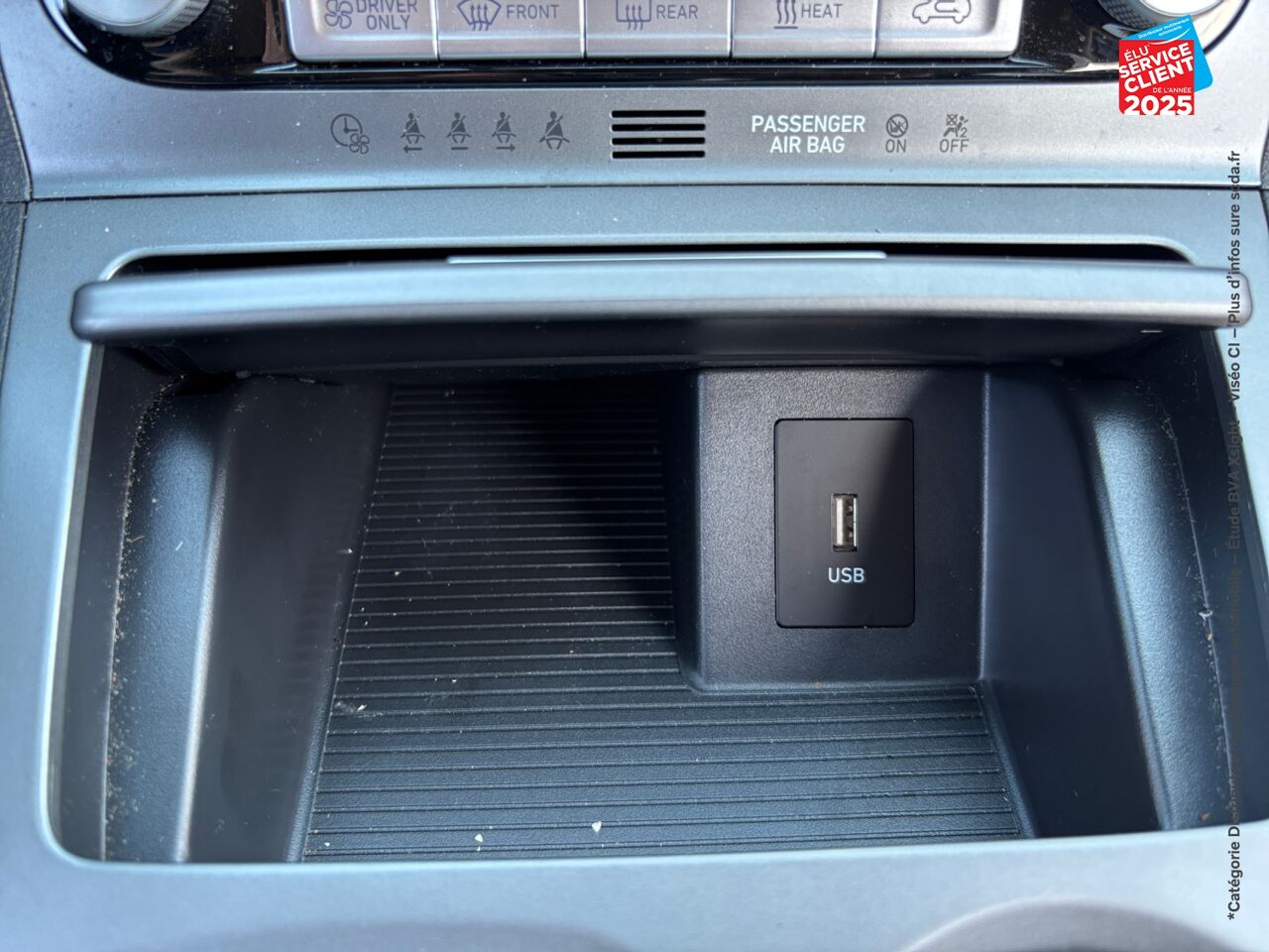 Véhicule d'occasion HYUNDAI KONA ELECTRIC 39KWH - 136CH INTUITIVE CAMERA CARPLAY chez Hyundai Besançon