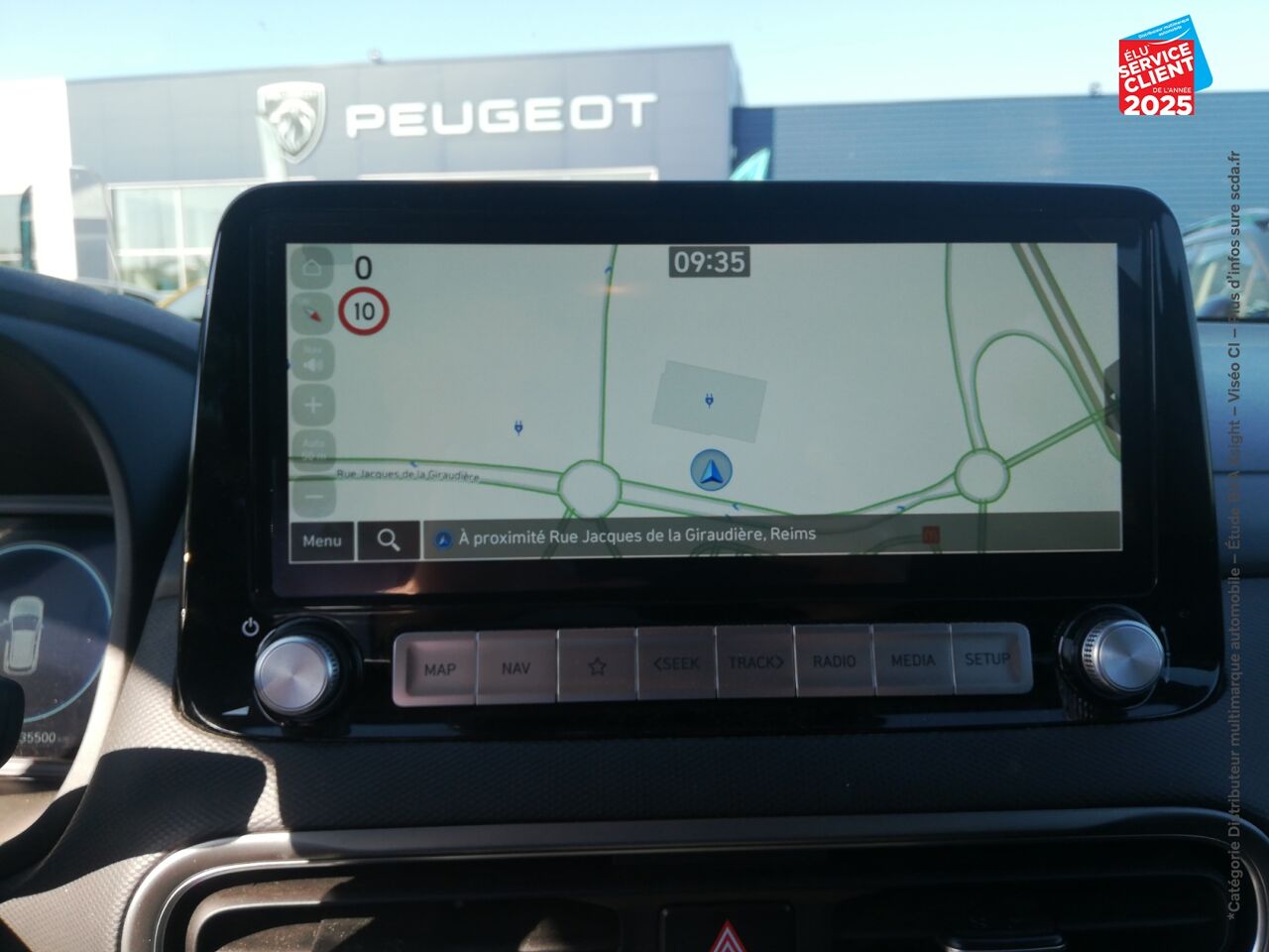 Véhicule d'occasion HYUNDAI KONA ELECTRIC 64KWH - 204CH CREATIVE chez Opel Saint-Dizier