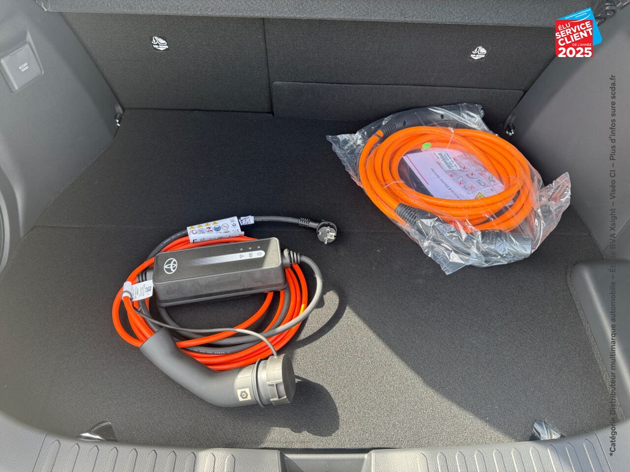 Véhicule neuf TOYOTA C-HR 2.0 HYBRIDE RECHARGEABLE 225CH COLLECTION PREMIERE NG23 chez Toyota Sarreguemines