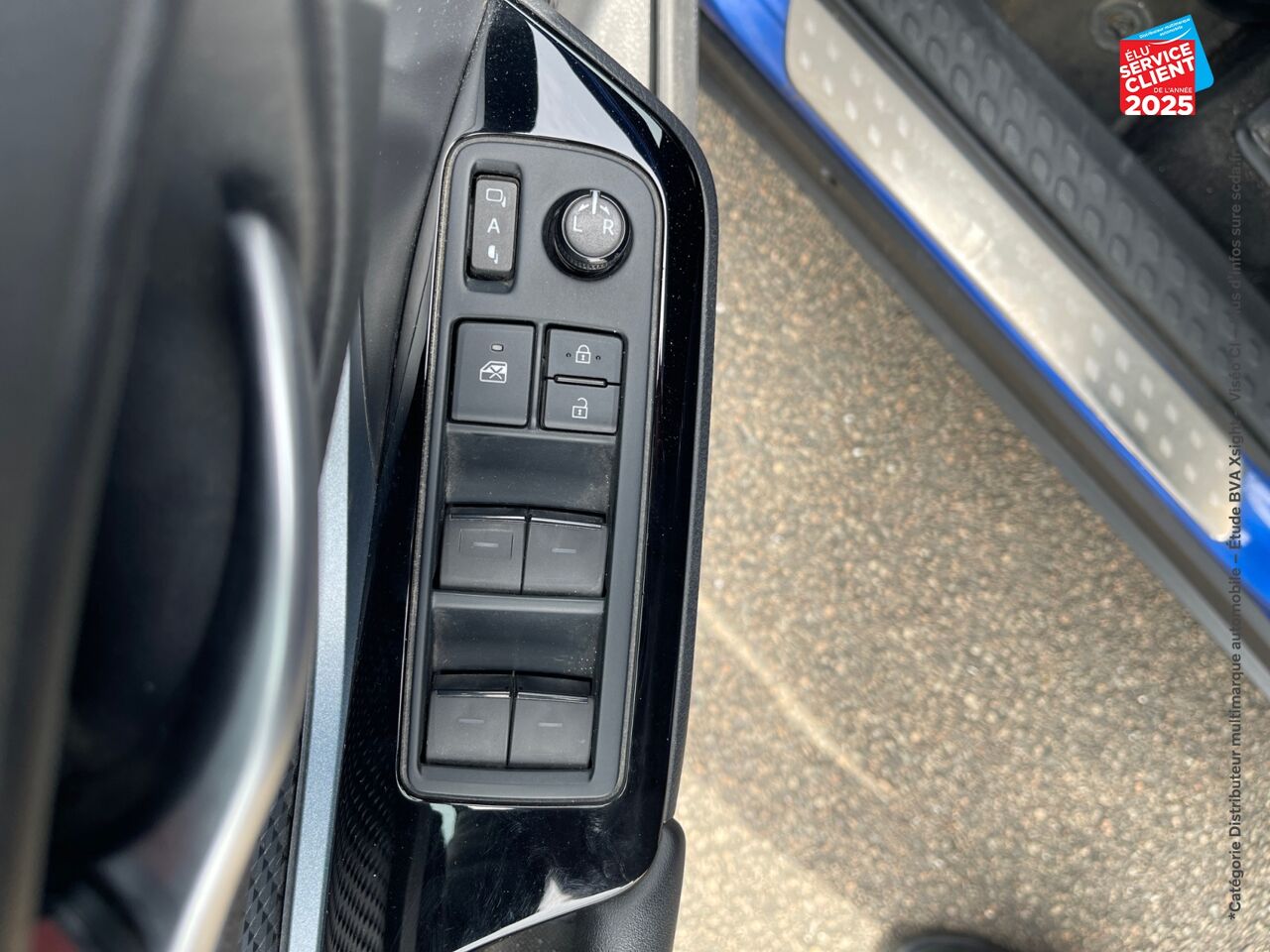 Véhicule d'occasion TOYOTA C-HR 1.8 HYBRIDE 122CH DESIGN E-CVT chez Toyota Saint Dizier
