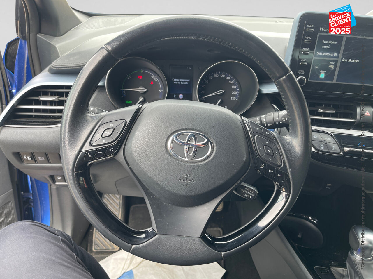 Véhicule d'occasion TOYOTA C-HR 1.8 HYBRIDE 122CH DESIGN E-CVT chez Toyota Saint Dizier