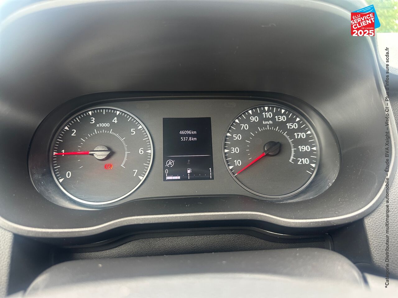 Véhicule d'occasion DACIA DUSTER 1.0 ECO-G 100CH PRESTIGE + 4X2 chez Renault Saint-Louis