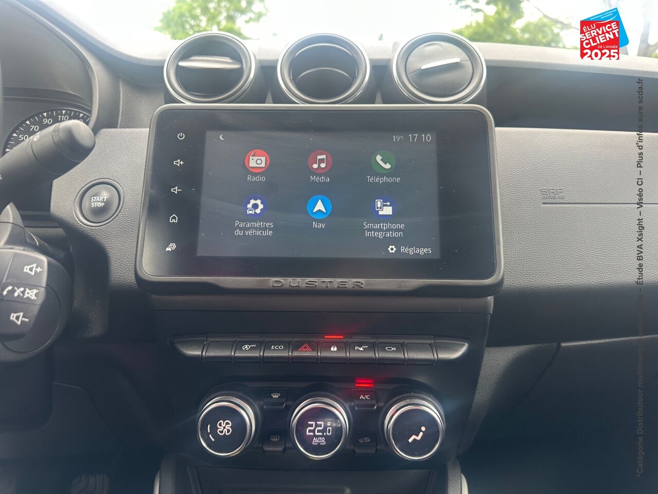 Véhicule d'occasion DACIA DUSTER 1.0 ECO-G 100CH PRESTIGE + 4X2 chez Renault Saint-Louis
