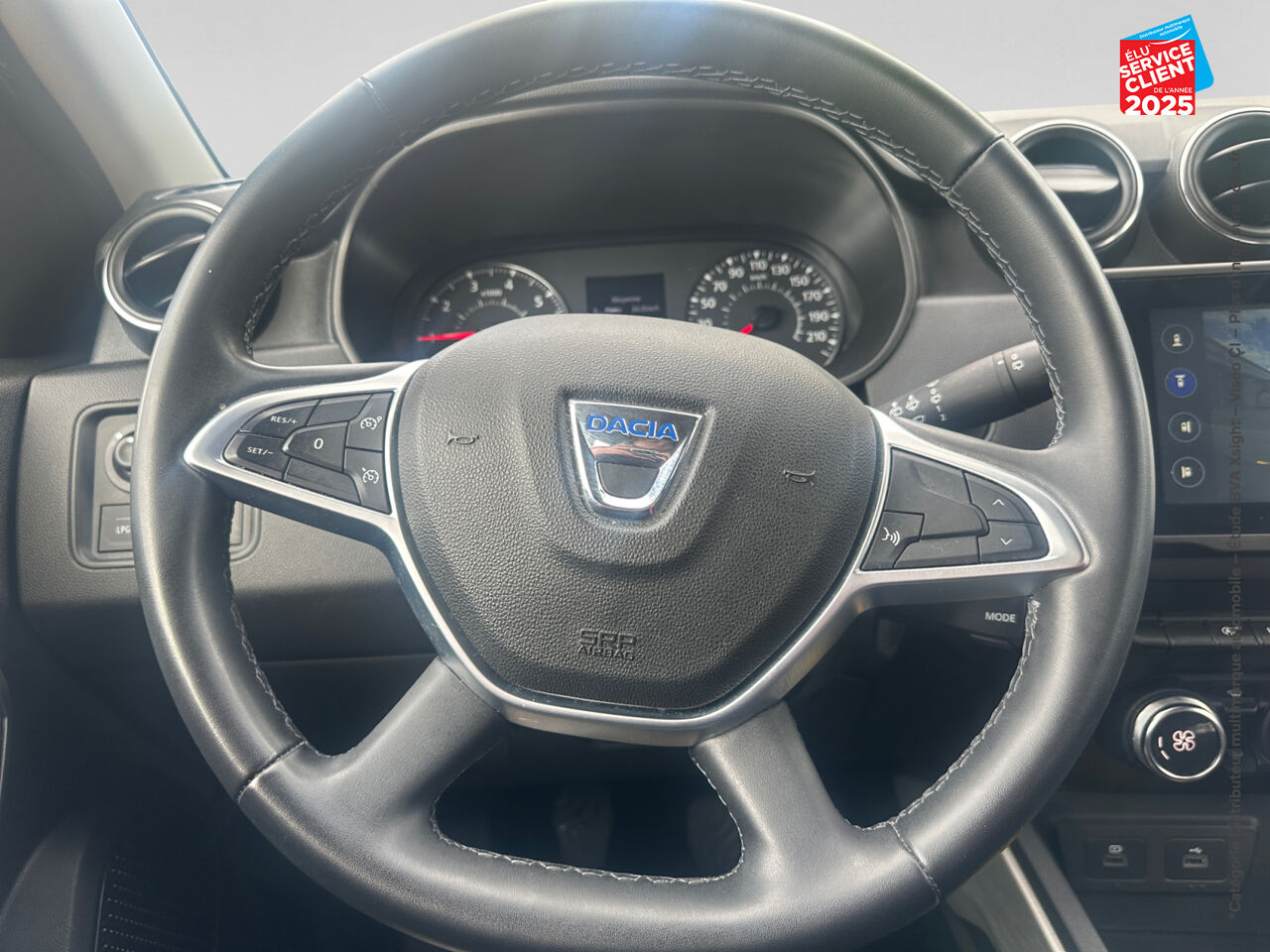 Véhicule d'occasion DACIA DUSTER 1.0 ECO-G 100CH PRESTIGE + 4X2 chez Renault Saint-Louis