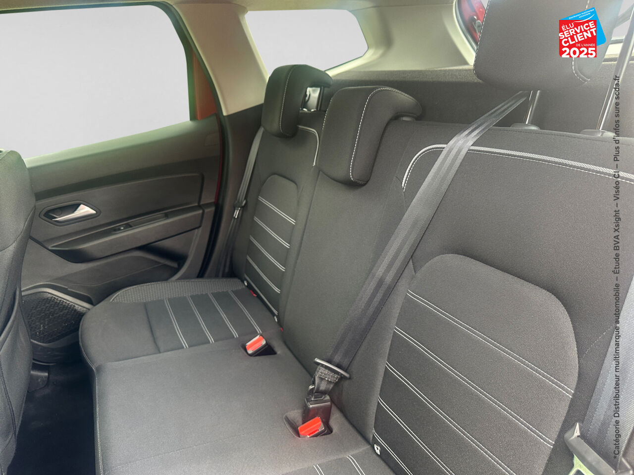Véhicule d'occasion DACIA DUSTER 1.0 ECO-G 100CH PRESTIGE + 4X2 chez Renault Saint-Louis