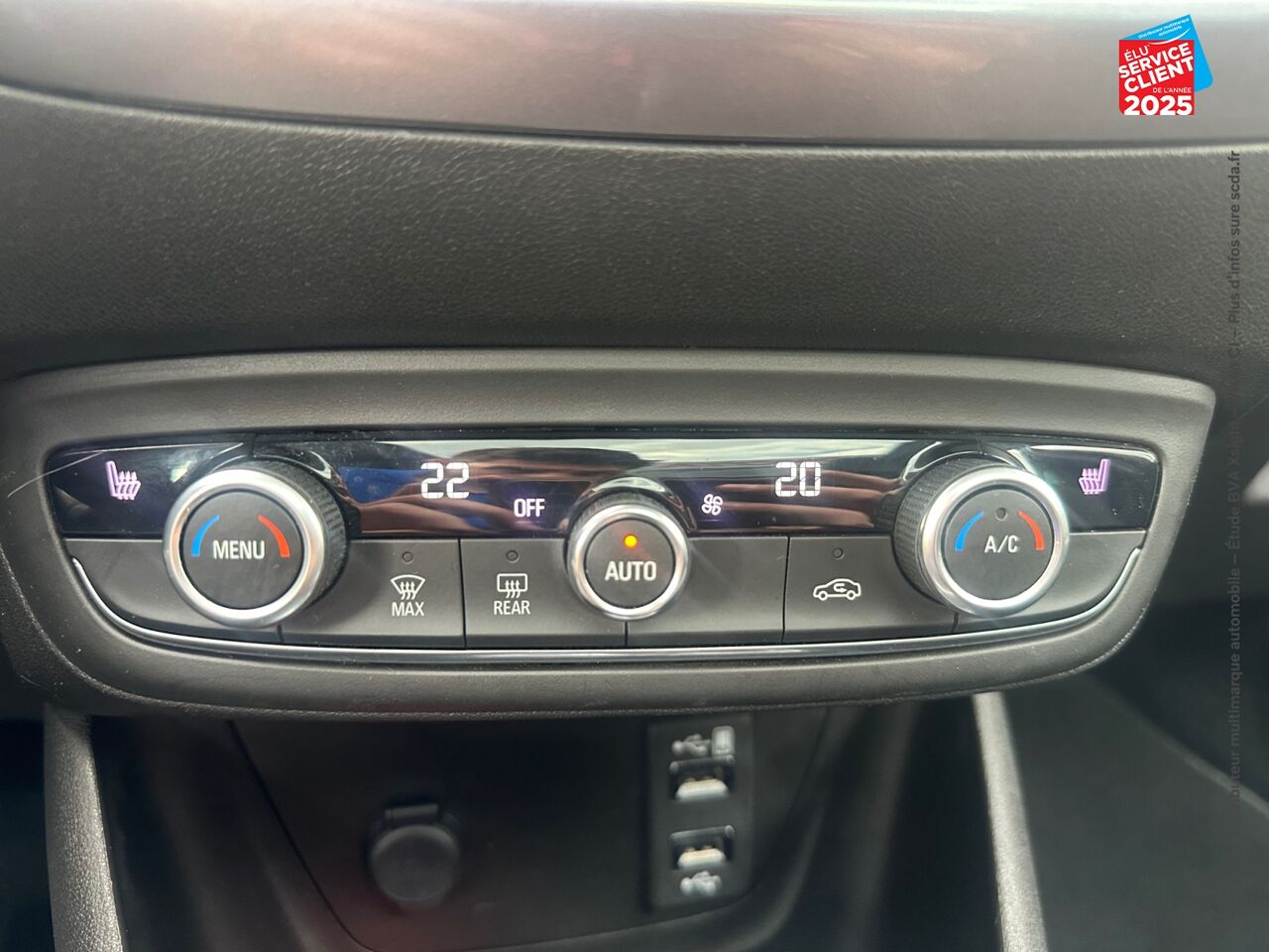 Véhicule d'occasion OPEL CROSSLAND X 1.2 TURBO 110CH ULTIMATE BVA EURO 6D-T CAMERA GPS chez Renault Sélestat