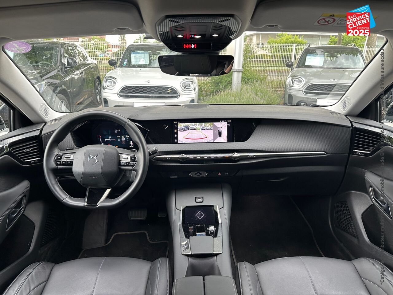 Véhicule d'occasion DS DS 4 PURETECH 130CH CROSS RIVOLI AUTOMATIQUE CUIR CAMERA GPS chez BMW Besançon